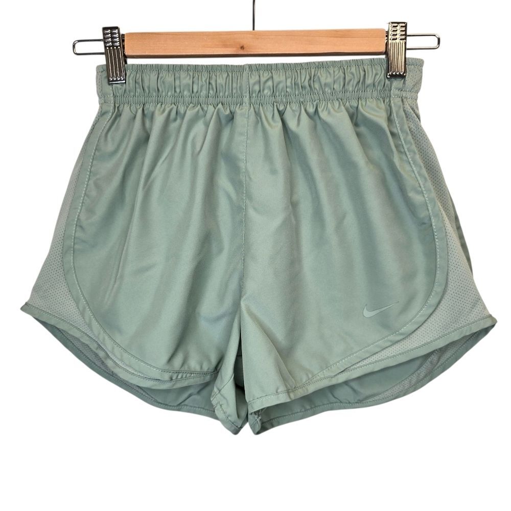 Nike Women's S Tempo Dri-Fit Pale Green Athletic Shorts
